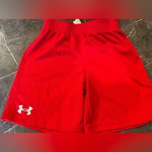 Boys UA shorts , size 6